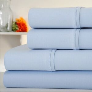 NWOT Sky Blue Queen Sized Egyptian Cotton Sheet Set
